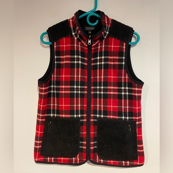 Talbots Jackets & Blazers - Talbots Red & Black Plaid Thermawarmth Sherpa lined vest Sz Small